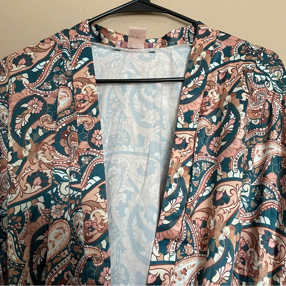 NWT — TAGS ON — SoHo Apparel - Paisley Floral Print Silk Robe Pink Tan Turquoise - Picture 7 of 15